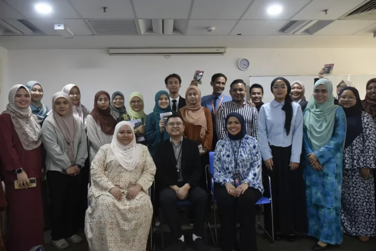 Personal Grooming for Staff